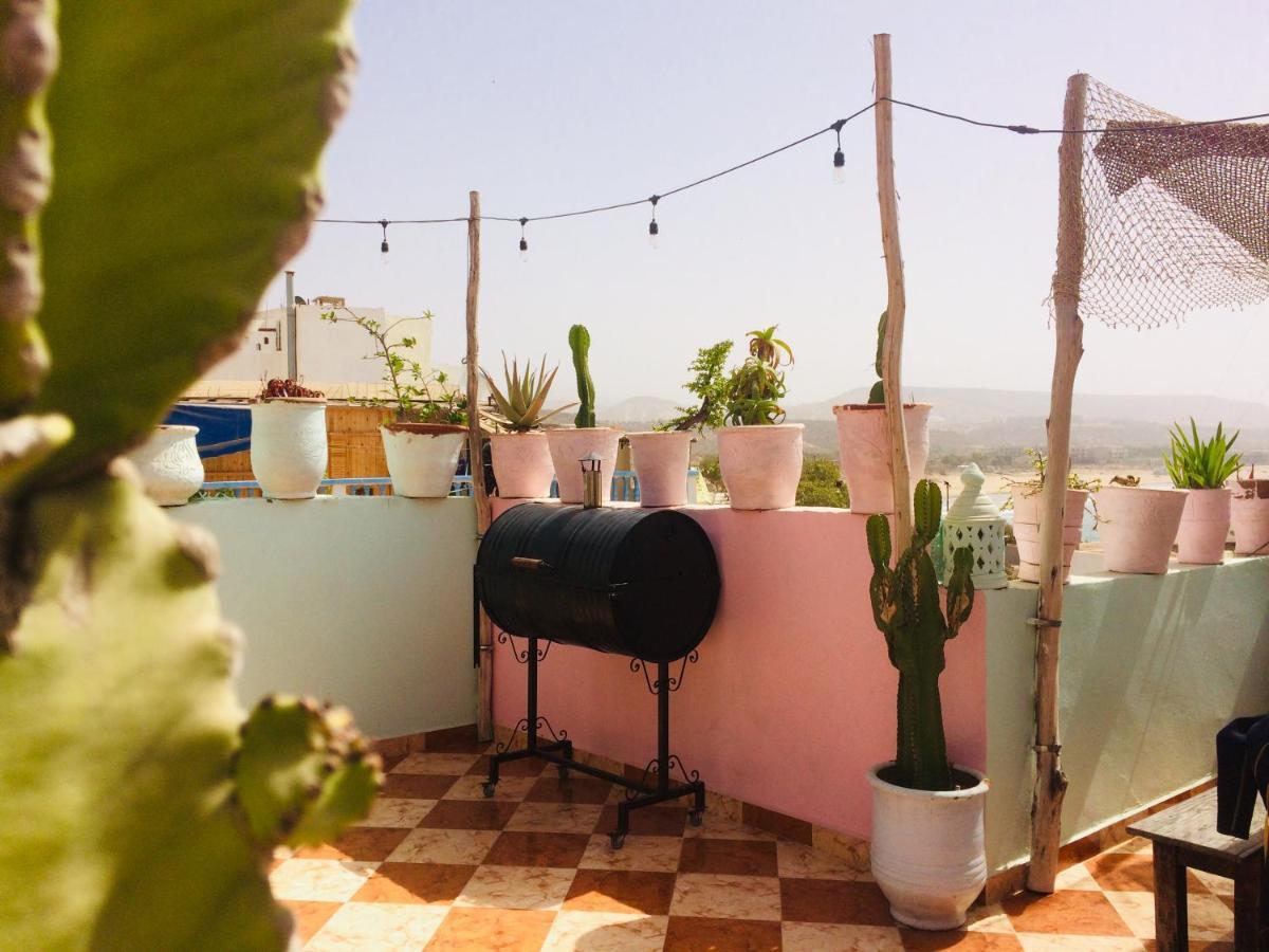Amayour Surf Hostel Taghazout Bagian luar foto