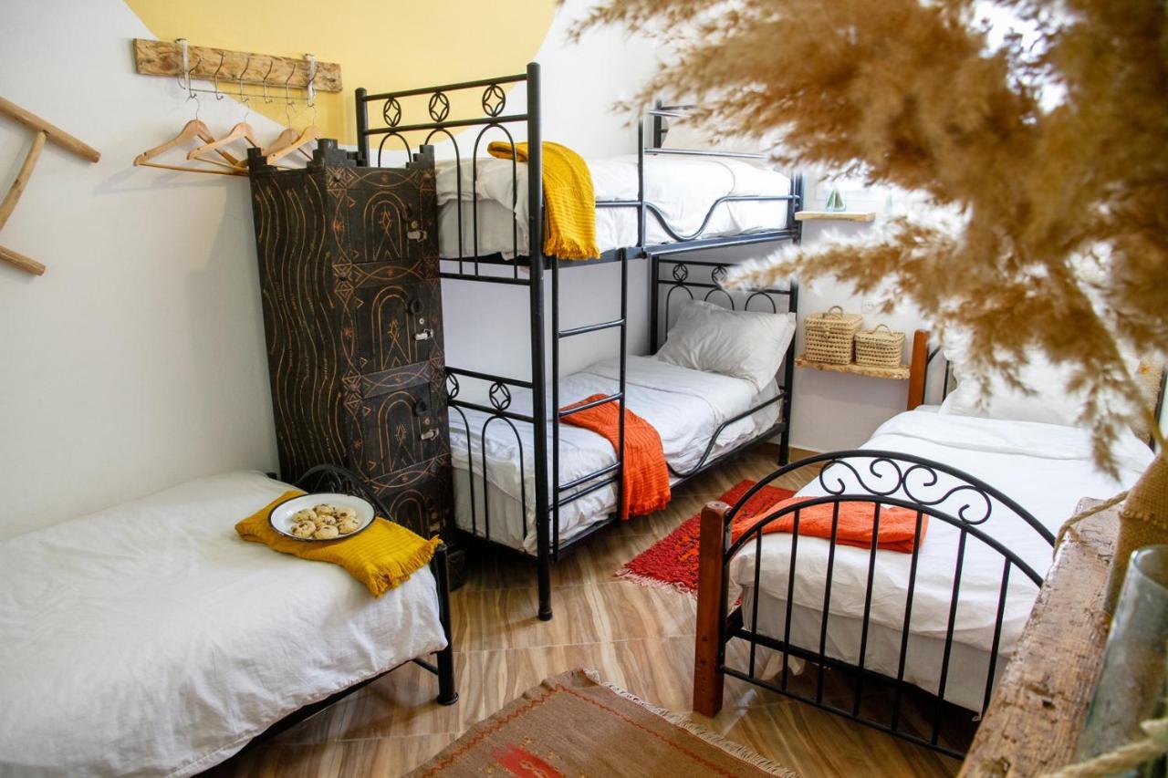 Amayour Surf Hostel Taghazout Bagian luar foto