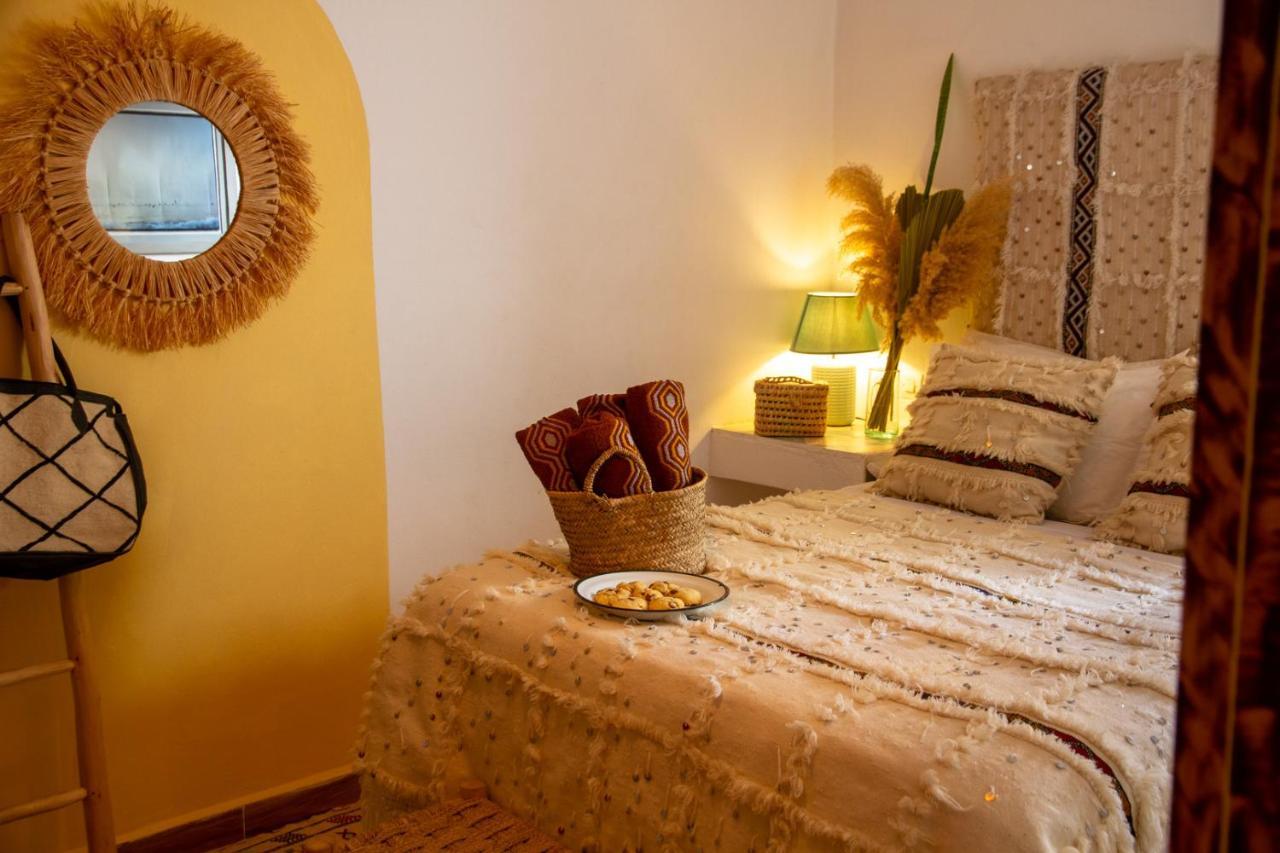 Amayour Surf Hostel Taghazout Bagian luar foto