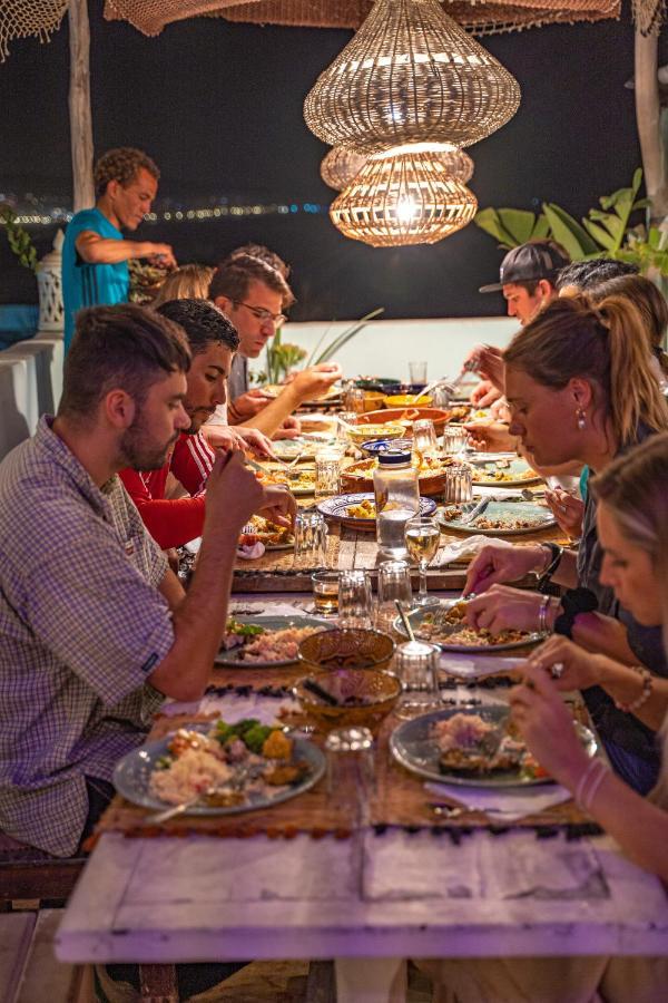 Amayour Surf Hostel Taghazout Bagian luar foto