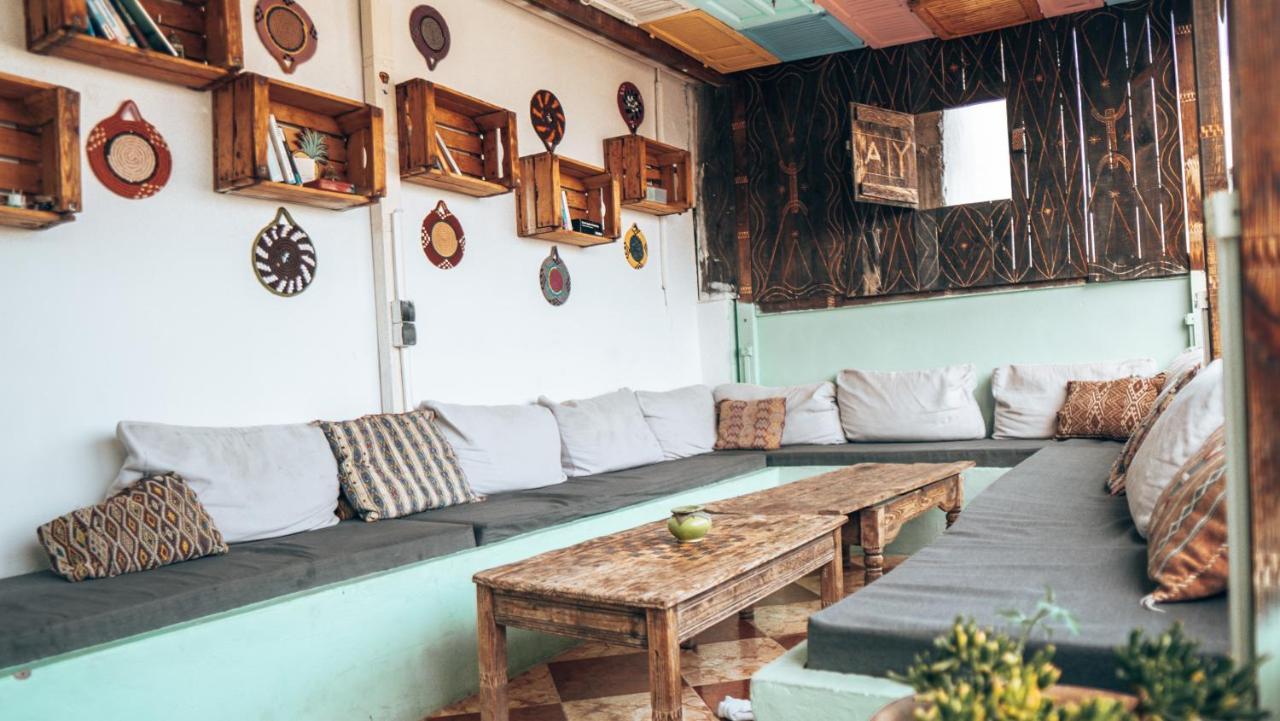 Amayour Surf Hostel Taghazout Bagian luar foto