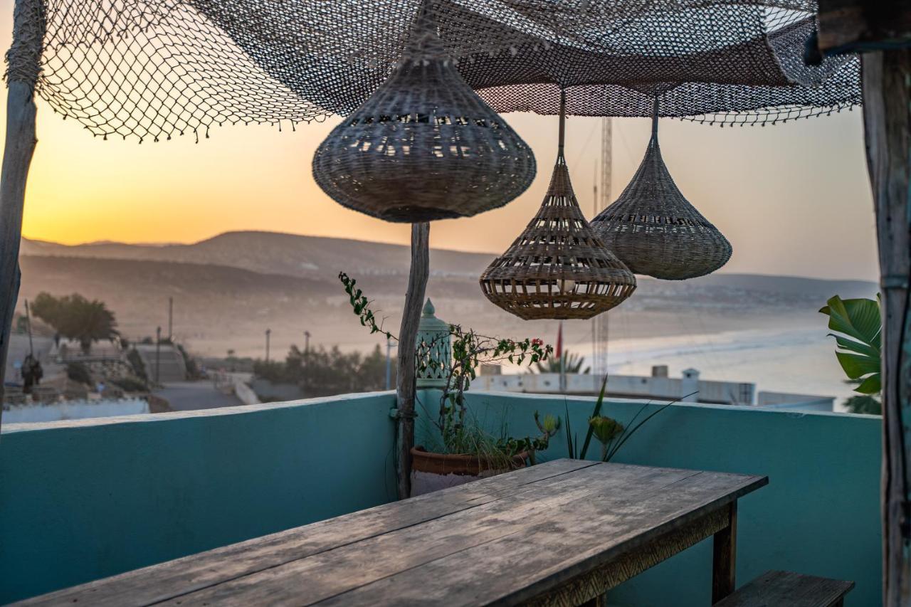 Amayour Surf Hostel Taghazout Bagian luar foto