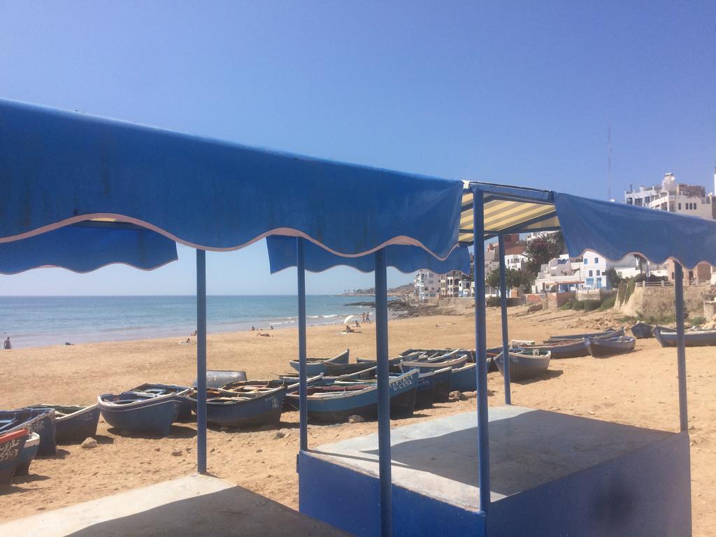 Amayour Surf Hostel Taghazout Bagian luar foto