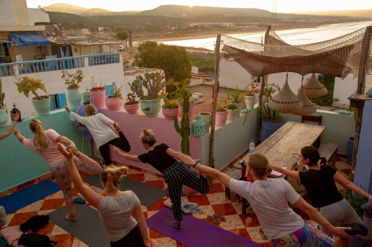 Amayour Surf Hostel Taghazout Bagian luar foto