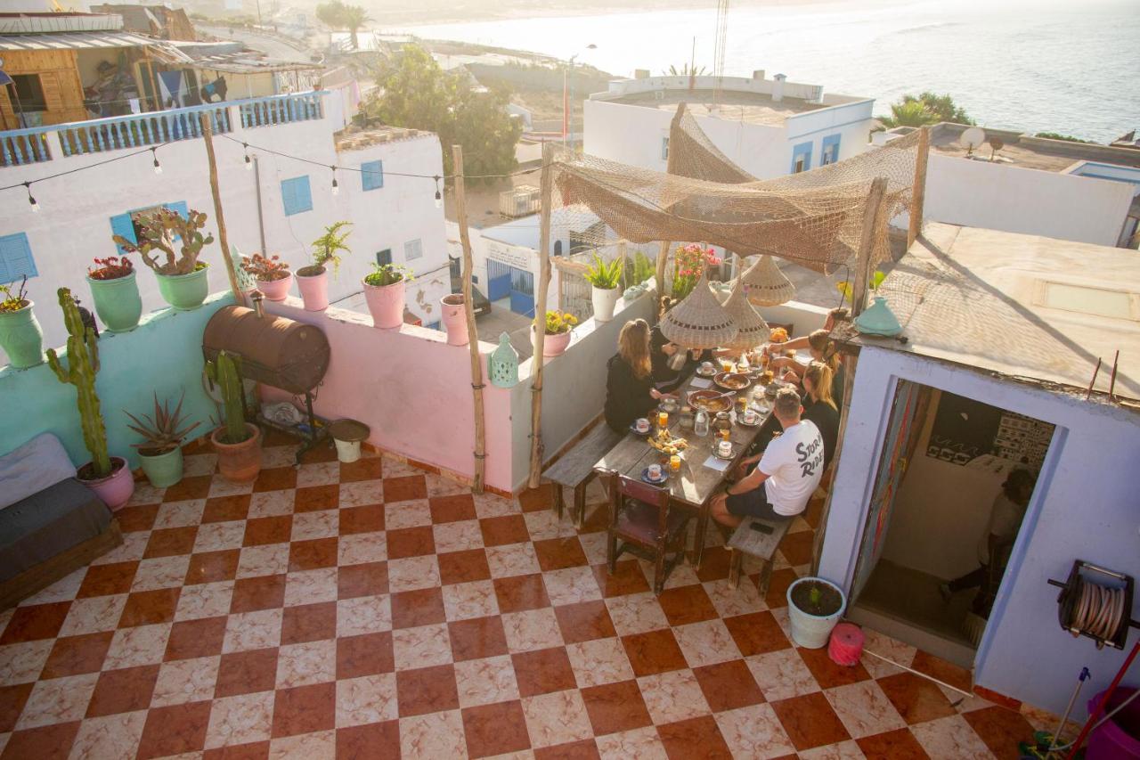 Amayour Surf Hostel Taghazout Bagian luar foto